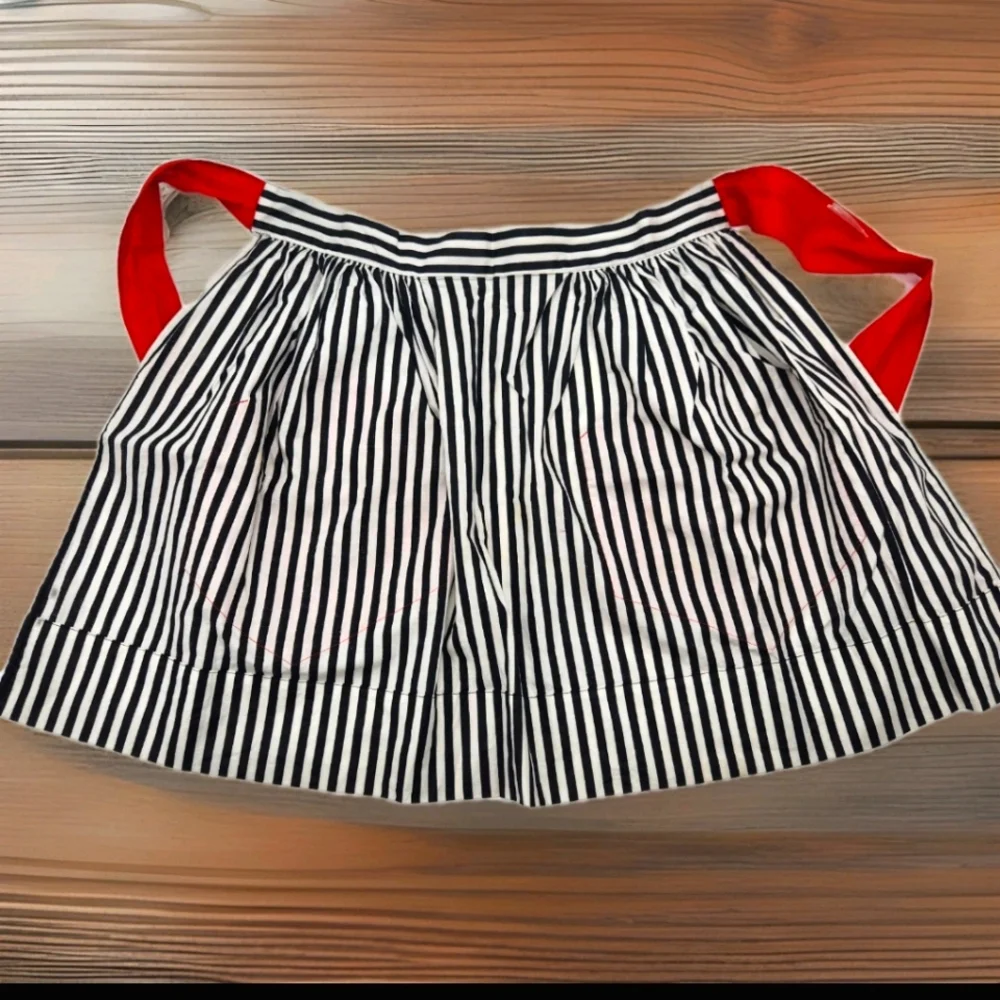 ✨RARE Vintage Carmen Lee Hostess Apron NWOT Black & White Stripe with Red Star